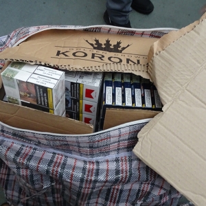 1.500 pachete țigări fără documente legale, confiscate de poliţiştii de frontieră giurgiuveni