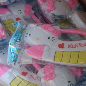 Mii de jucării susceptibile a fi contrafăcute, confiscate în P.T.F. Constanţa Sud Agigea