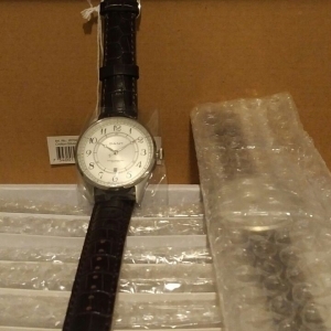 Ceasuri susceptibile a fi contrafăcute, în valoare de peste 1.000.000 lei confiscate în Portul Constanţa Sud Agigea