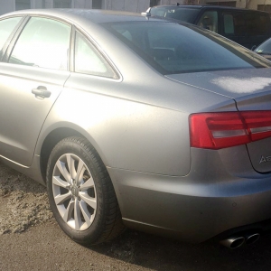 Limuzină căutată de autorităţile din Marea Britanie, depistata la P.T.F. Nădlac