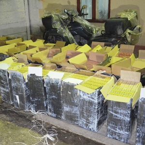 Capturi importante de țigări la frontiera de nord