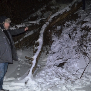 O familie de georgieni care a trecut Prutul înghețat, depistată de polițiștii de frontieră ieșeni