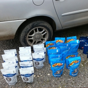14 pungi cu tutun confiscate de polițiștii de frontieră