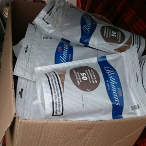 14 pungi cu tutun confiscate de polițiștii de frontieră