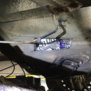 Ţigări de contrabandă ascunse rezervorul unui autoturism, descoperite la P.T.F. Sculeni