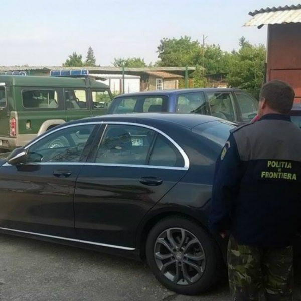 Urmărit internaţional, depistat în P.T.F. Naidăş