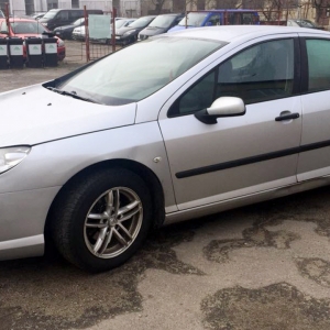 Autoturisme căutate în străinătate, oprite la frontiera de vest