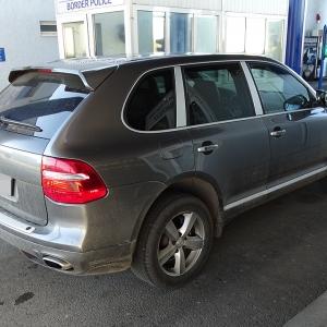 Autoturism de lux căutat în Belgia, descoperit la P.T.F. Calafat