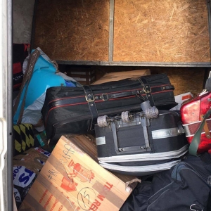 Patru cetăţeni din Sri Lanka ascunşi într-un microbuz,  descoperiţi la P.T.F. Nădlac