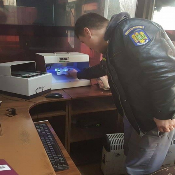 Carte de identitate falsă, descoperită de poliţiştii de frontieră vasluieni