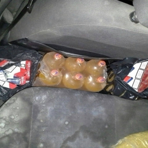 Autoturisme blindate cu ţigări de contrabandă depistate la frontieră