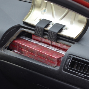 Urmărire în trafic şi focuri de armă pentru reţinerea contrabandiştilor de ţigări