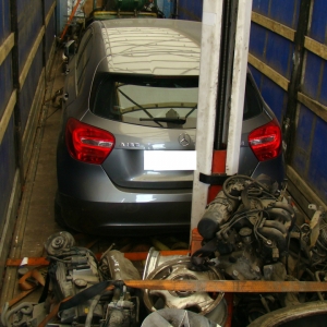 Autoturism căutat de autoritățile din Franţa, descoperit în P.T.F. Ostrov