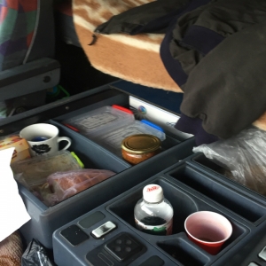 Ţigarete de contrabandă, descoperite la P.T.F. Sculeni