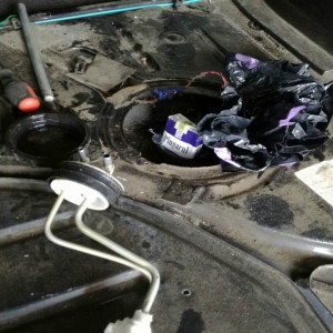 Ţigarete de contrabandă, descoperite de polițiștii de frontieră