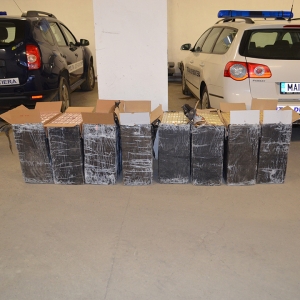 Peste 20.000 pachete cu țigări de contrabandă, descoperite la frontiera de nord