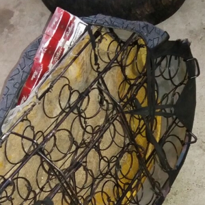 Ţigarete de contrabandă, descoperite de polițiștii de frontieră