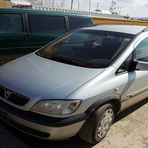 Autoturisme fără drept de circulaţie pe drumurile publice,descoperite de poliţiştii de frontieră gălăţeni