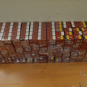 Aproximativ 12.000 pachete cu ţigări, confiscate la frontiera de nord