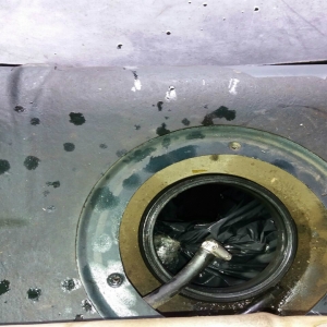 Ţigarete de contrabandă, descoperite de polițiștii de frontieră