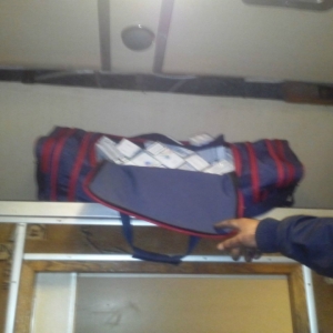 Ţigarete de contrabandă, descoperite de polițiștii de frontieră