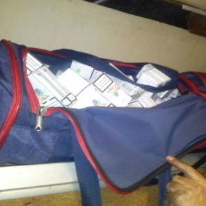 Ţigarete de contrabandă, descoperite de polițiștii de frontieră