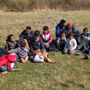 14 cetăţeni din Yemen, Irak si Siria, dintre care 9 copii, depistaţi la frontiera cu Serbia