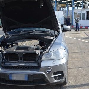Autoturism de lux în valoare de 40.000 euro căutat de autoritățile din Italia, descoperit la P.T.F. Sighet