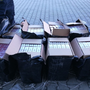 Peste 26.500 pachete ţigări confiscate la frontiera de nord