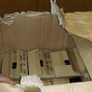 Mii de pălării şi sute de genţi din piele nedeclarate,  descoperite în Portul Constanţa