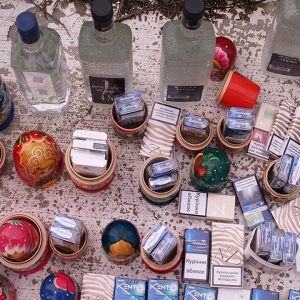 Țigări ascunse  în păpuși Matrioșka  depistate la frontiera de nord a României