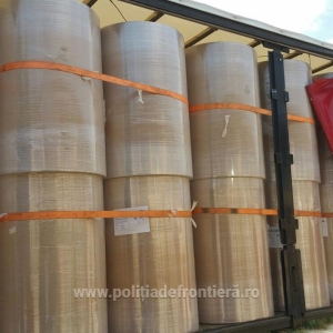Criminal group specialized in cigarette smuggling, with branches at international level, dismantled by the Romanian border guards