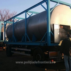 Criminal group specialized in cigarette smuggling, with branches at international level, dismantled by the Romanian border guards