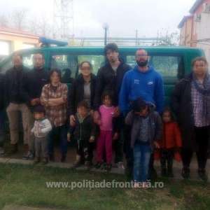 33 de cetăţeni străini, opriţi la frontiera cu Serbia