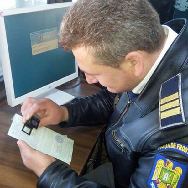 Asigurare tip RCA falsă, depistată la Albiţa