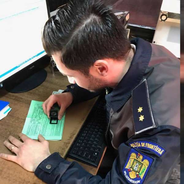 Asigurare tip RCA falsă, depistată la P.T.F. Albiţa