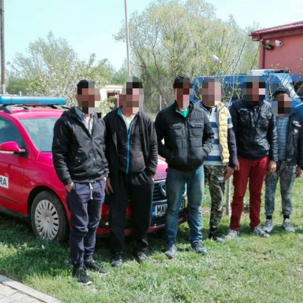 34 de cetățeni străini, opriţi la frontiera cu Serbia