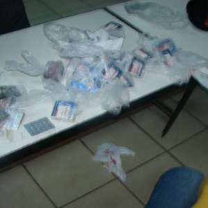 Substanţe anabolizante ascunse pe corp și în roata de rezervă a unui autoturism, depistate în Vama Albiţa