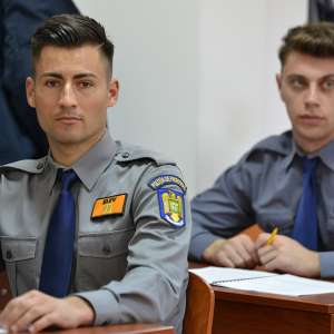 Cum să devii poliţist de frontieră