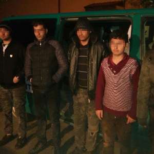 Migranţi pakistanezi și irakieni, opriţi la frontiera cu Serbia