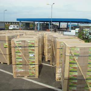 Peste 100.000  de pachete cu ţigări, ascunse într-un TIR ce transporta cărbune