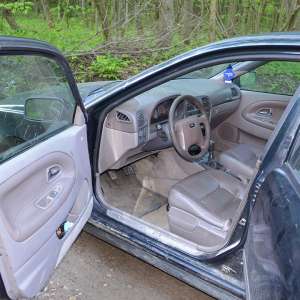 Focuri de armă la frontiera cu Ucraina pentru reţinerea unor contrabandişti