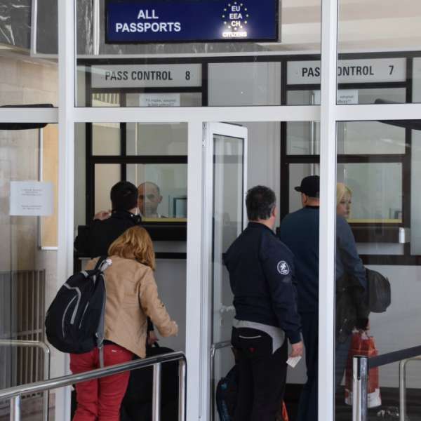 Urmărit internațional, depistat la P.T.F. Aeroport Mihail Kogălniceanu - Constanţa