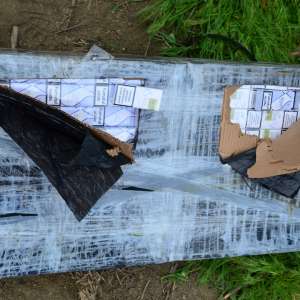 Trei tineri au trecut peste râul Prut mii de pachete de țigări, folosind o saltea pneumatica și vâslind cu farfurii din plastic