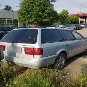 Autoturism radiat din circulaţie,descoperit în P.T.F. Sculeni