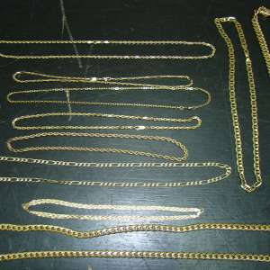 Aproximativ 1,3 kg bijuterii descoperite în bagajul unui cetatean român, la Aeroportul Cluj-Napoca