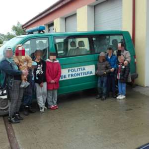 12 cetățeni irakieni, opriți de polițiștii de frontieră la granița cu Serbia