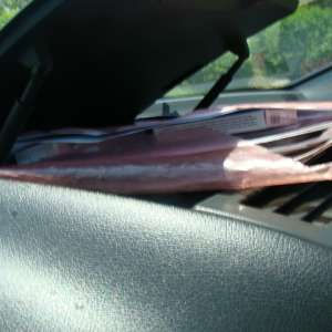 Substanţe anabolizante ascunse între documente,descoperite la P.T.F. Albiţa