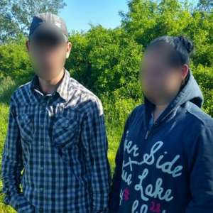 Frate şi soră, cetăţeni din R. Moldova, opriţi în drumul ilegal spre Spaţiul Schengen