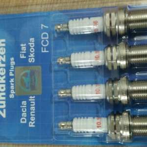 Piese auto susceptibile a fi contrafăcute, confiscate în Portul Constanţa Sud Agigea